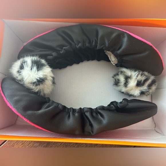 Kate Spade Black Satin Pom Pom ballet flats / slippers NWT IN BOX - Picture 8 of 10